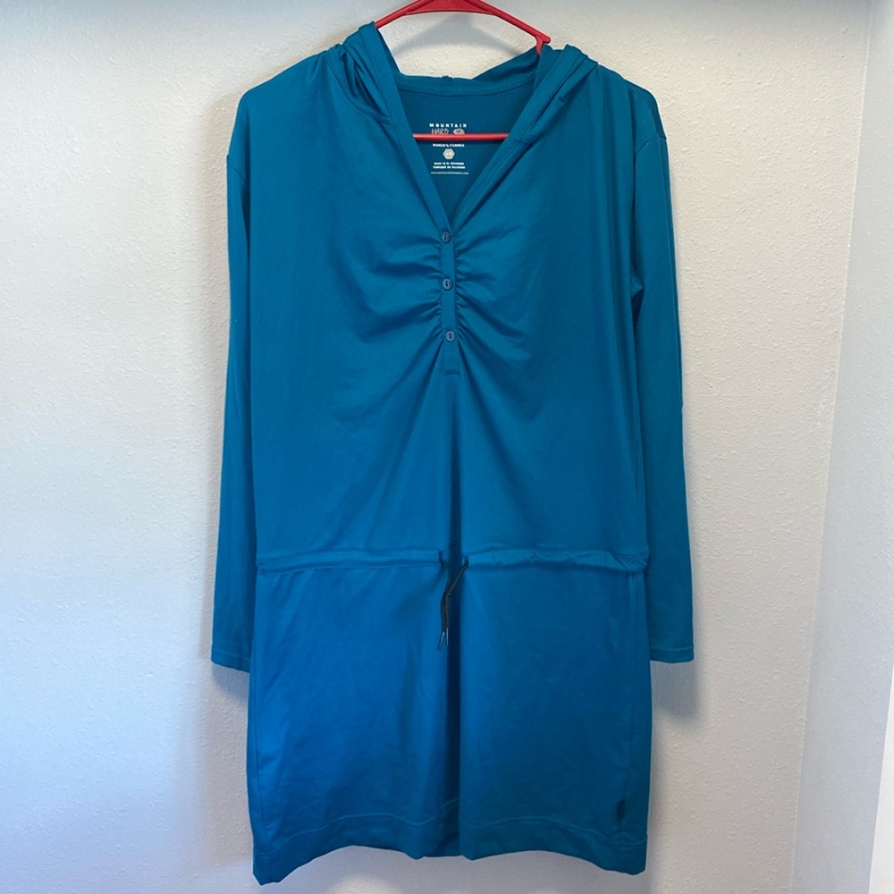 Mountain Hardware hooded dress